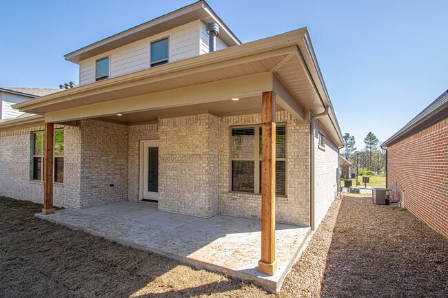 Building Photo - New Construction 3 bed 2 1/2 Bath, 2,020 s...