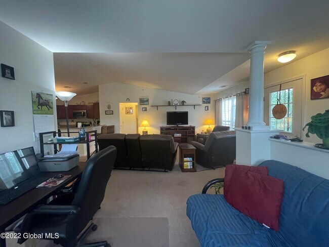 Building Photo - 15 Kempton Pl