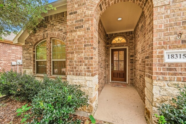 Building Photo - 18315 E Willow Oak Bend Dr