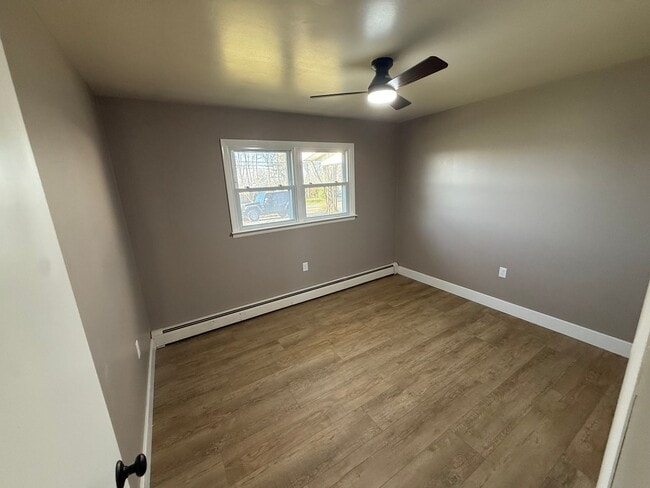 Building Photo - Newly remodeled single-family home