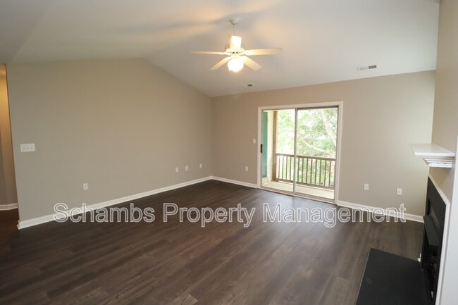 Building Photo - 2023 Bulon Dr