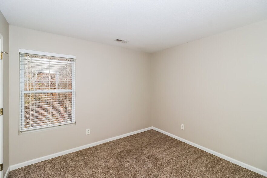 Building Photo - 810 Mattox Ct