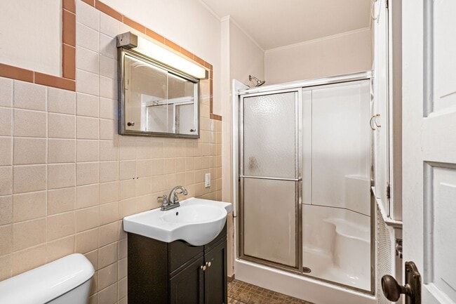 Building Photo - AVAILABLE NOW! 3 Bed/ 1 Bath Single Family...
