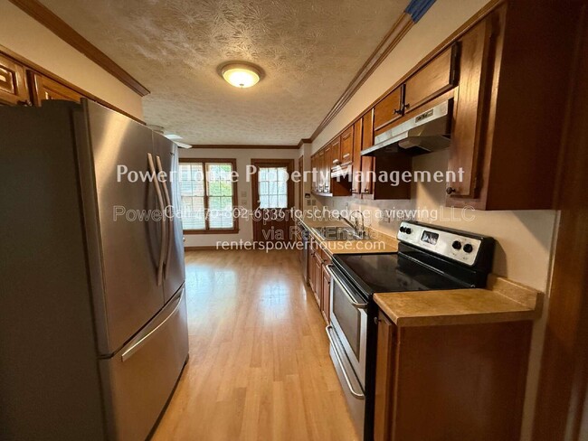 Building Photo - 3209 Henderson Walk