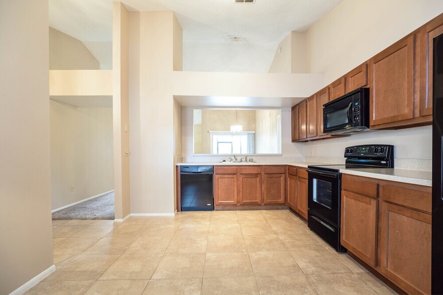 Building Photo - 2741 Falling Tree Cir
