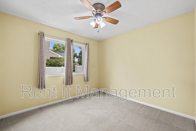 Building Photo - 5820 S 157th St