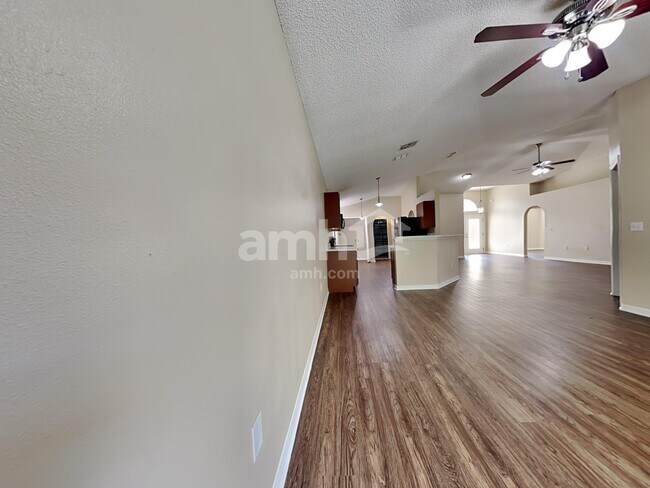 Building Photo - 1844 Saga Ct