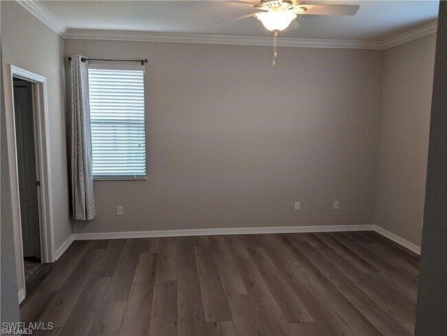 Building Photo - 9264 Shadow Oak Ln