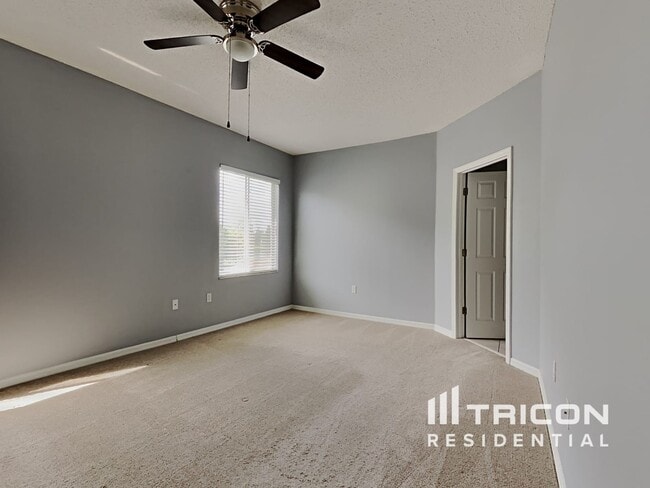 Building Photo - 4217 Harbor Lake Dr