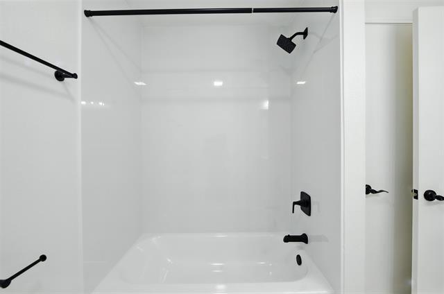 Building Photo - 730 Bluebonnet Dr