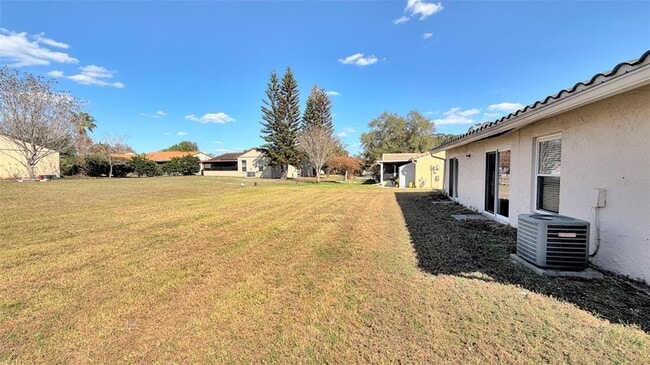 Building Photo - 5523 Westbrook Dr