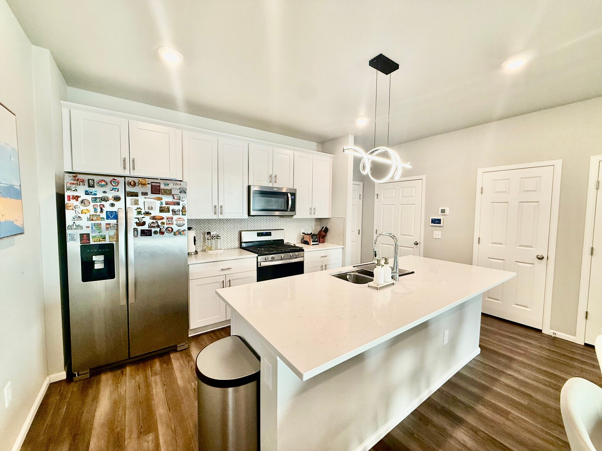 Building Photo - 12248 Dairy St