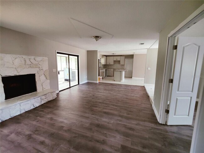 Building Photo - 2655 Wagon Rd