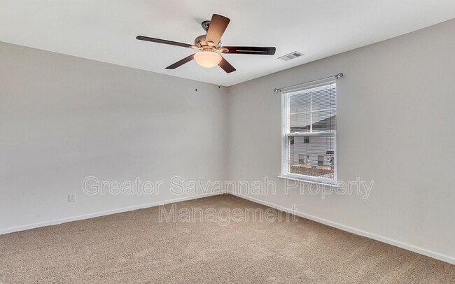 Building Photo - 40 Burnt Oak Rd