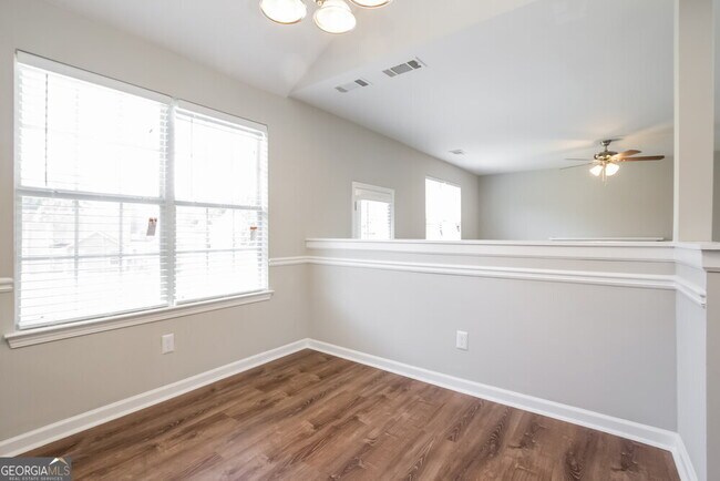 Building Photo - 6923 Silver Grass Ct
