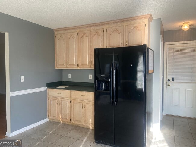 Building Photo - 105 Luster Ct