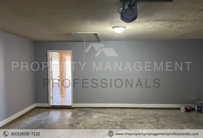 Building Photo - Charming 3BR/2BA Brick Home in Wellington ...