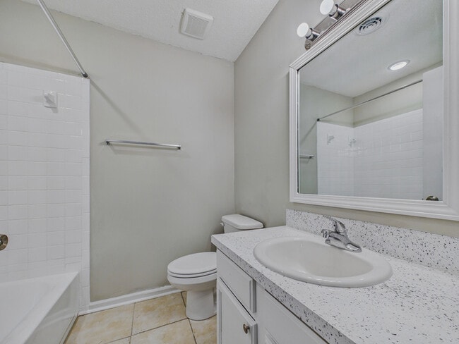 Building Photo - 5223 Mulberry Pl