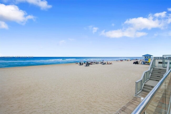 Building Photo - 3725 S Ocean Dr