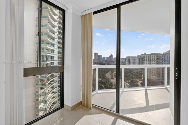 Building Photo - 20185 E Country Club Dr