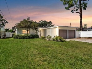 Building Photo - 4870 Venetian Blvd NE