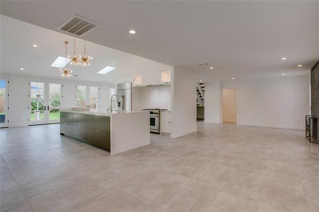 Building Photo - 2045 Marydale Rd