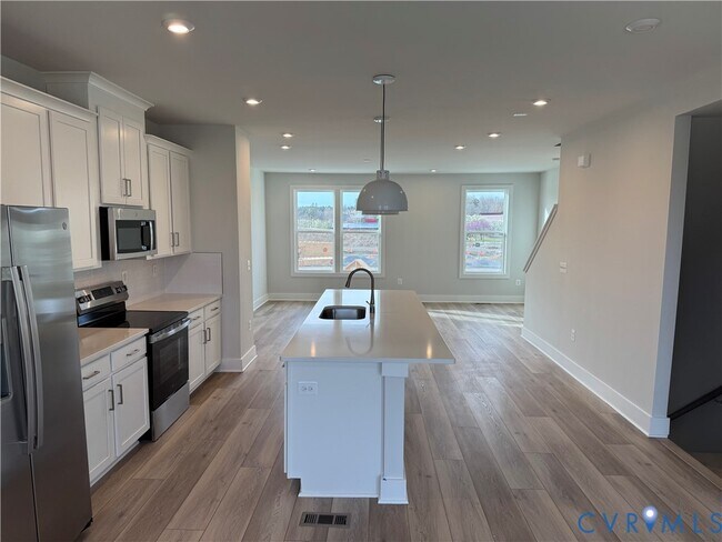 Building Photo - 9434 Alquist St