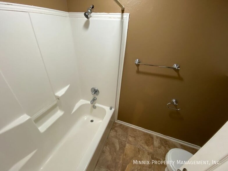 Building Photo - 2530 107th Dr