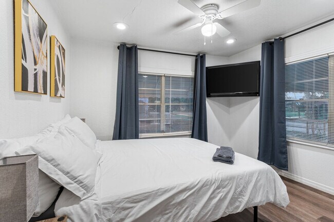 Building Photo - 4805 N 37th St