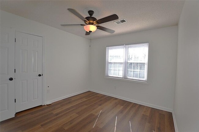 Building Photo - 2085 Sand Wedge Cir