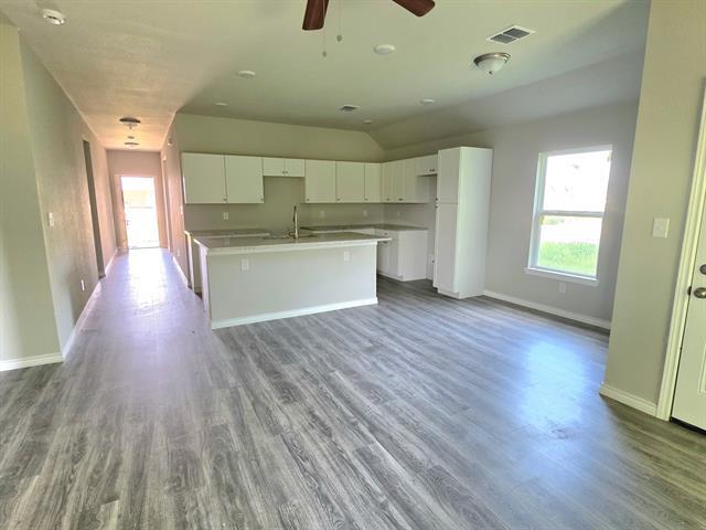 Building Photo - 1024 Springview Ln