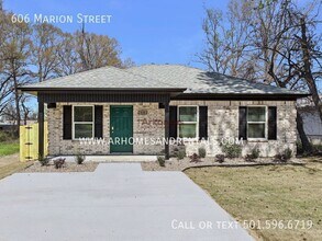 Building Photo - 606 Marion St