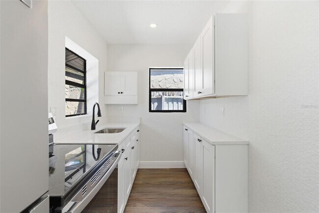 Building Photo - 113 145th Ave