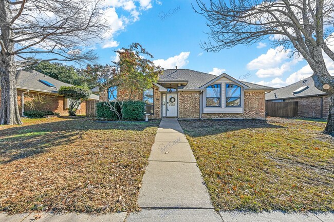 Primary Photo - Bright & Elegant Home in Lewisville – Upgr...