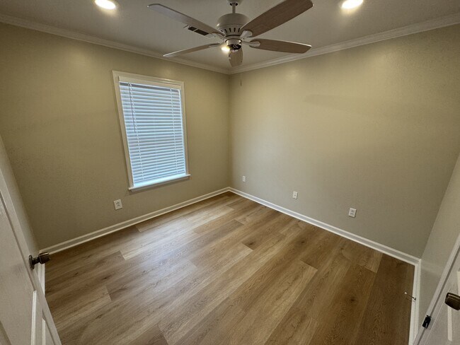 Building Photo - 2602 Harris Dr