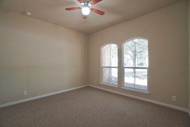 Building Photo - 1810 Laminar Creek Road