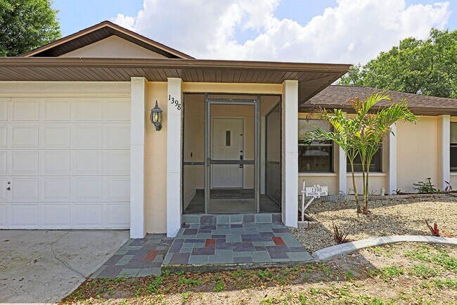 Building Photo - North Fort Myers Single Family Home AVAILABLE NOW