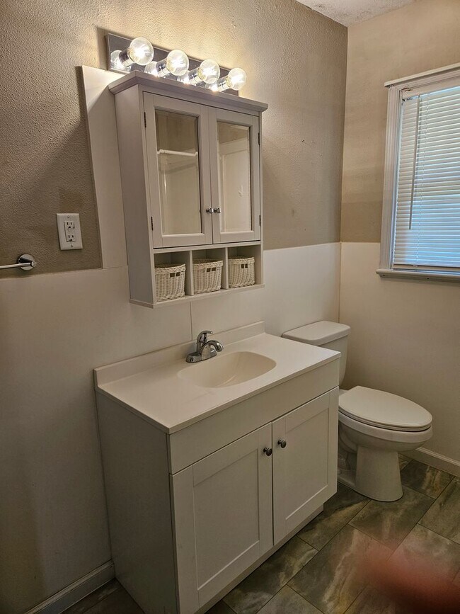 Building Photo - Charming Brick Rancher on Massive Lot – Move-In Ready!