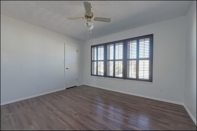 Building Photo - 6622 Dawn Dr