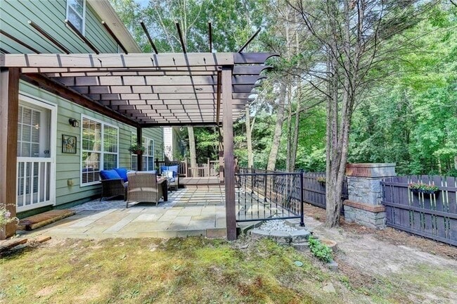 Building Photo - 335 Pintail Ct