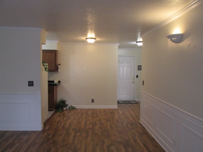 Building Photo - 4705 Burdette St