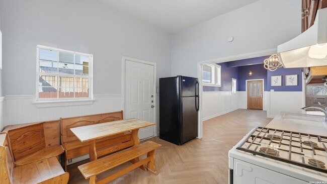 Building Photo - 234 Princeton Ave