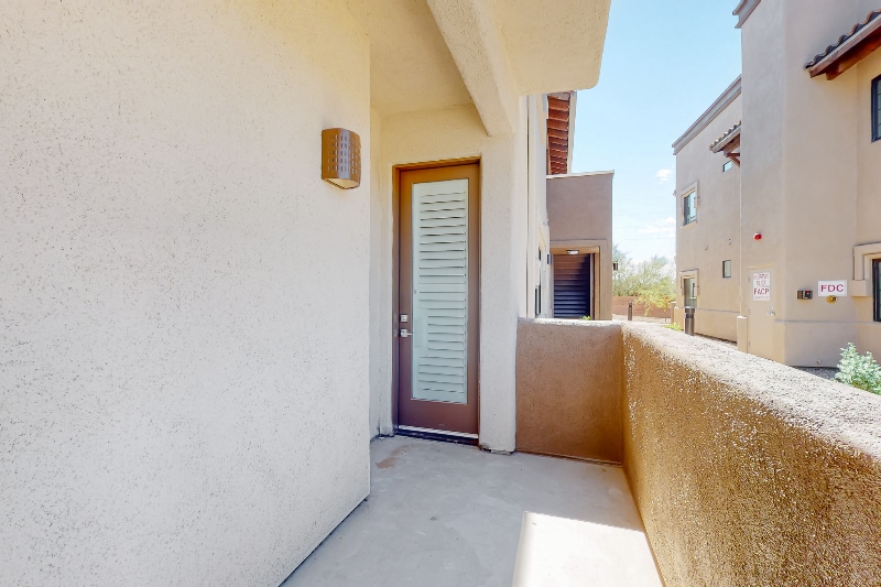 Building Photo - 2030 E River Rd