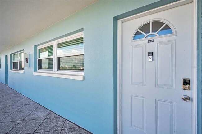 Building Photo - 300 64th Ave