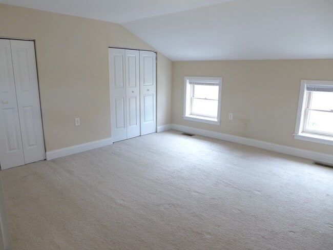 Building Photo - 43 E Henrietta St