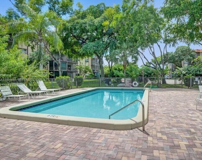 Building Photo - 6101 N Falls Cir Dr