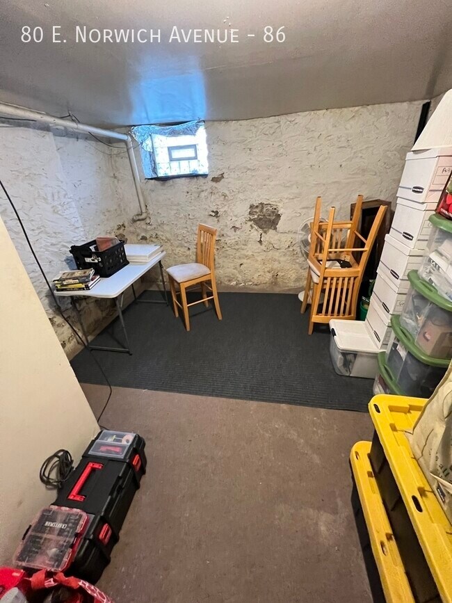 Building Photo - Awesome 2 Beds 1 Bath on Norwich!