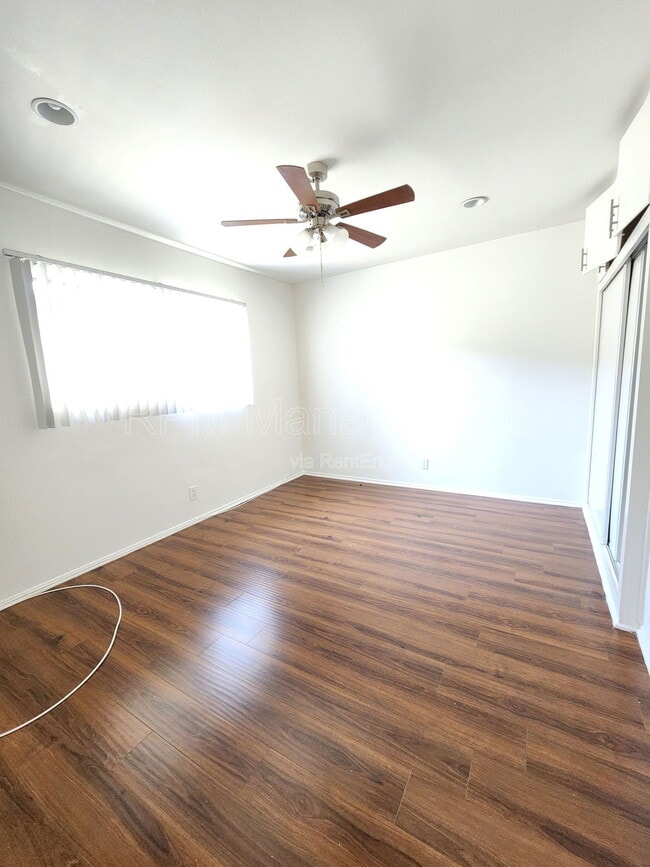 Building Photo - 18546 Clark St