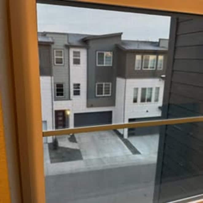Building Photo - 1566 W 67th Dr
