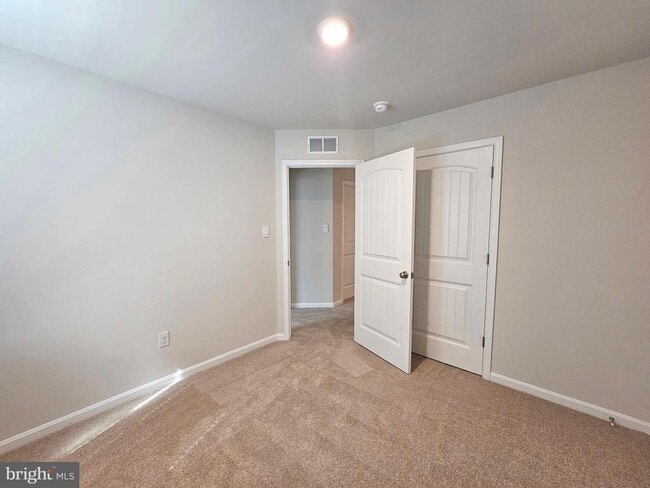 Building Photo - 10943 Farmerfield St